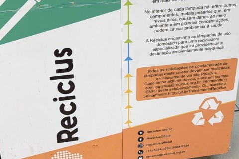 Supermercados BH, na Rua Cristiano Otoni, oferece ponto para descarte de lâmpadas em Pedro Leopoldo