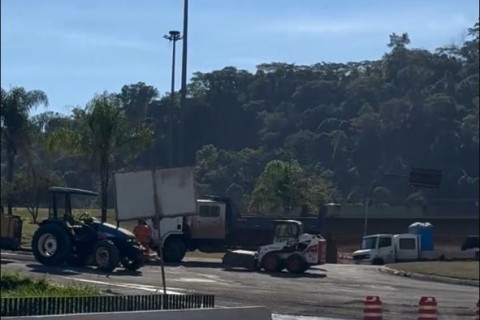 Entrada de Pedro Leopoldo pela MG-424 está bloqueada para  obras
