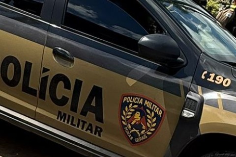 Mulher é socorrida após saltar de carro em movimento em Pedro Leopoldo