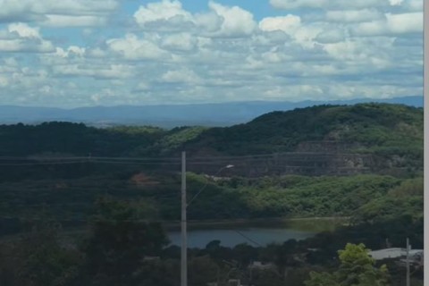 Disparos de arma de fogo atingem fachada de residência e mobilizam polícia em Pedto Leopoldo