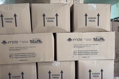 Distribuição de 6 mil kits de material escolar na rede municipal de Pedro Leopoldo começa em 16 de março