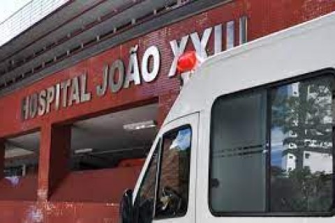 Veículo Capota, pega fogo e deixa condutor ferido na MG-424