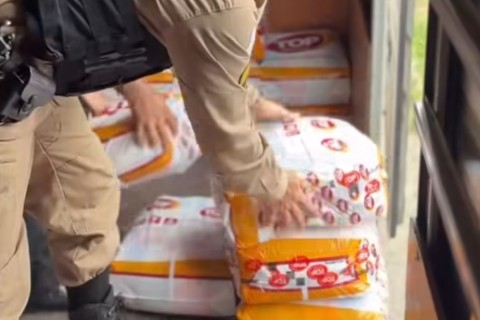 Campanha Natal Solidário da Polícia Militar arrecada cerca de 20 toneladas de alimentos