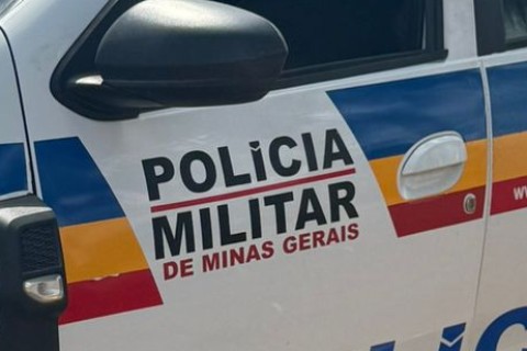 Operação da PM remove veículos irregulares em rodovia de Pedro Leopoldo