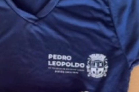 Rede Municipal de ensino recebe novos uniformes escolares para volta ás aulas